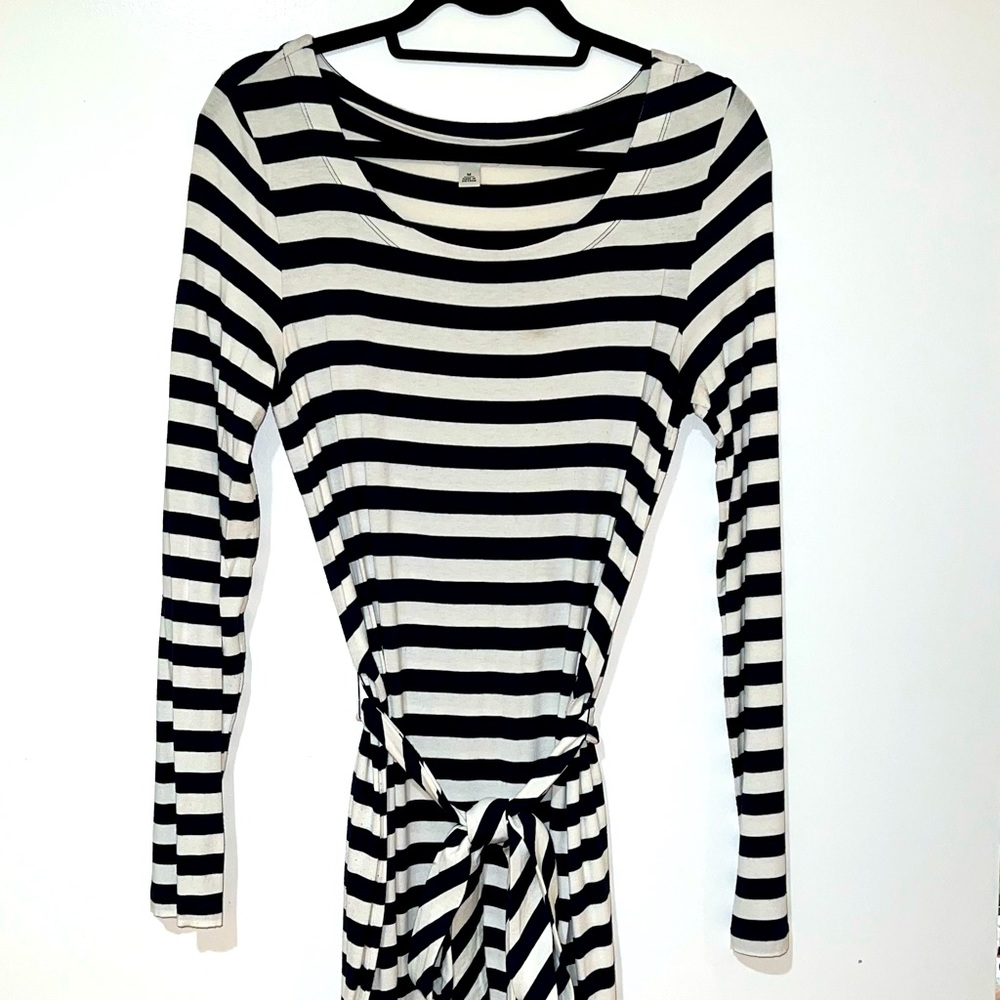 Banana Republic navy/white stripe midi dress